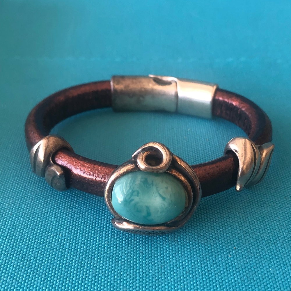Faux leather Bangle Silvertone Fabricated Turquoise Bangle